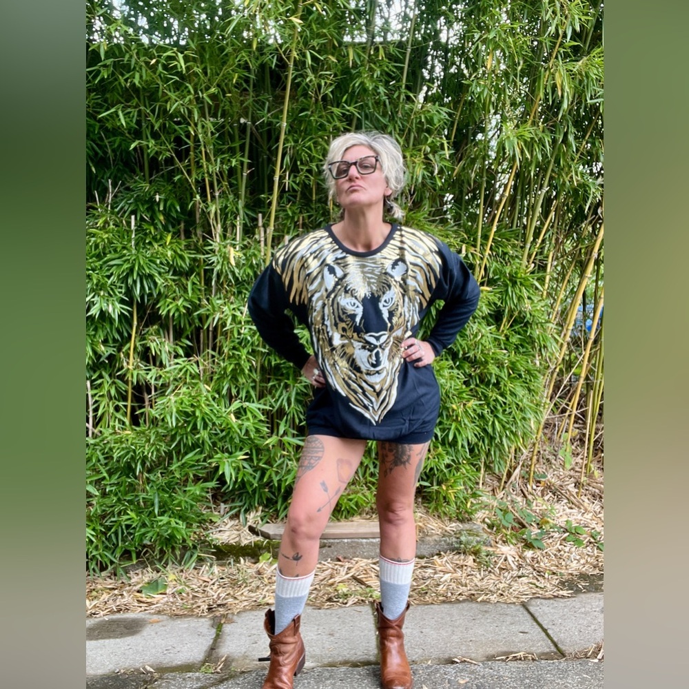 Frederick’s of Hollywood vintage gold lion sweatshirt tunic women’s size M/L